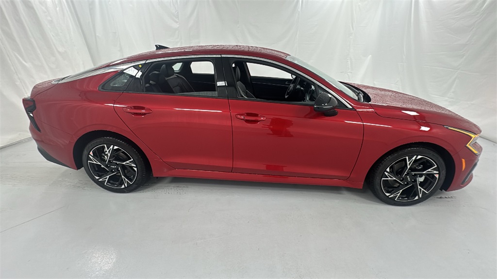 2026 Kia K5 GT-Line photo 2
