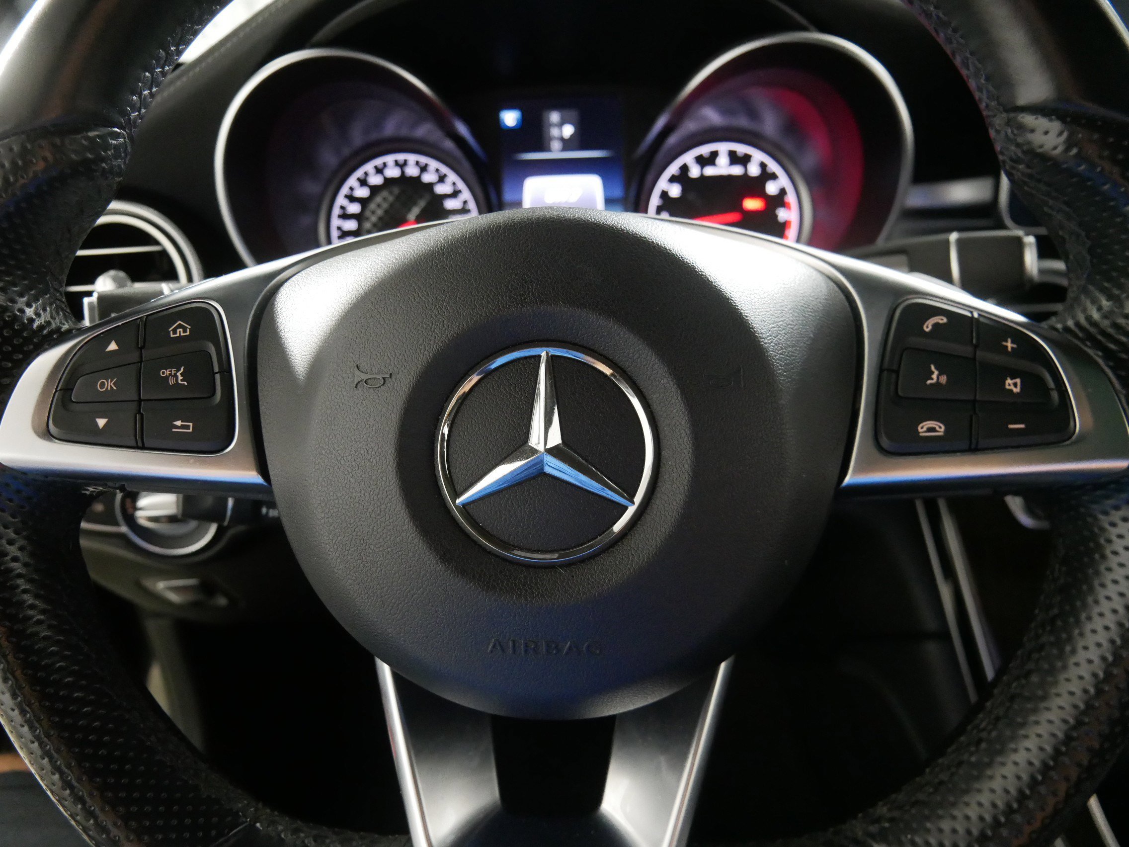 2018 Mercedes Benz GLC AMG 43 4MATIC photo 23