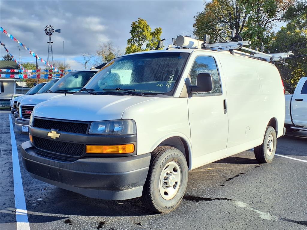 2021 Chevrolet Express Cargo Work Van's photo