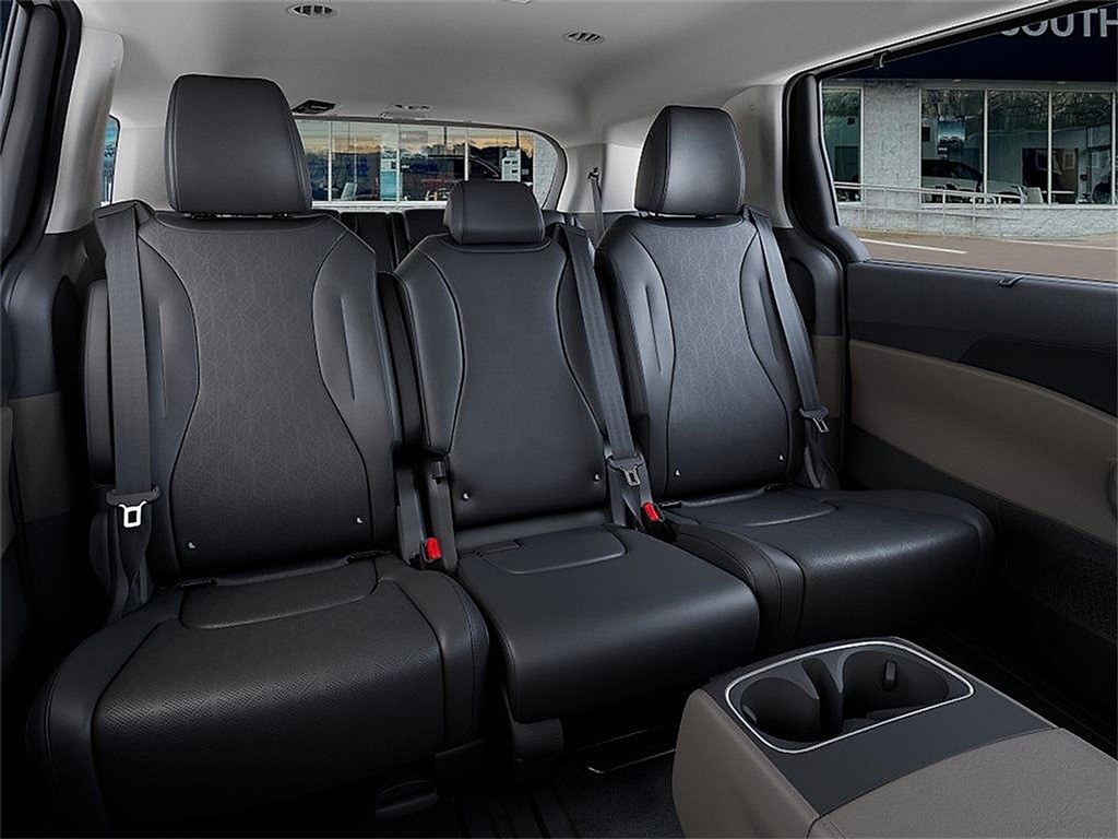 2026 Kia Carnival EX photo 15