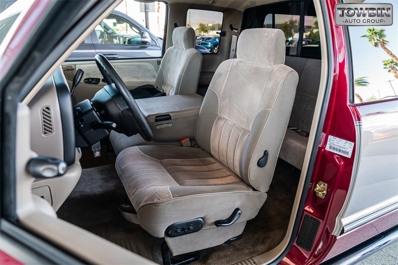 1996 Dodge Ram ST photo 11