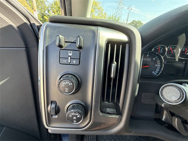 2017 Chevrolet Silverado 1500 LT photo 8
