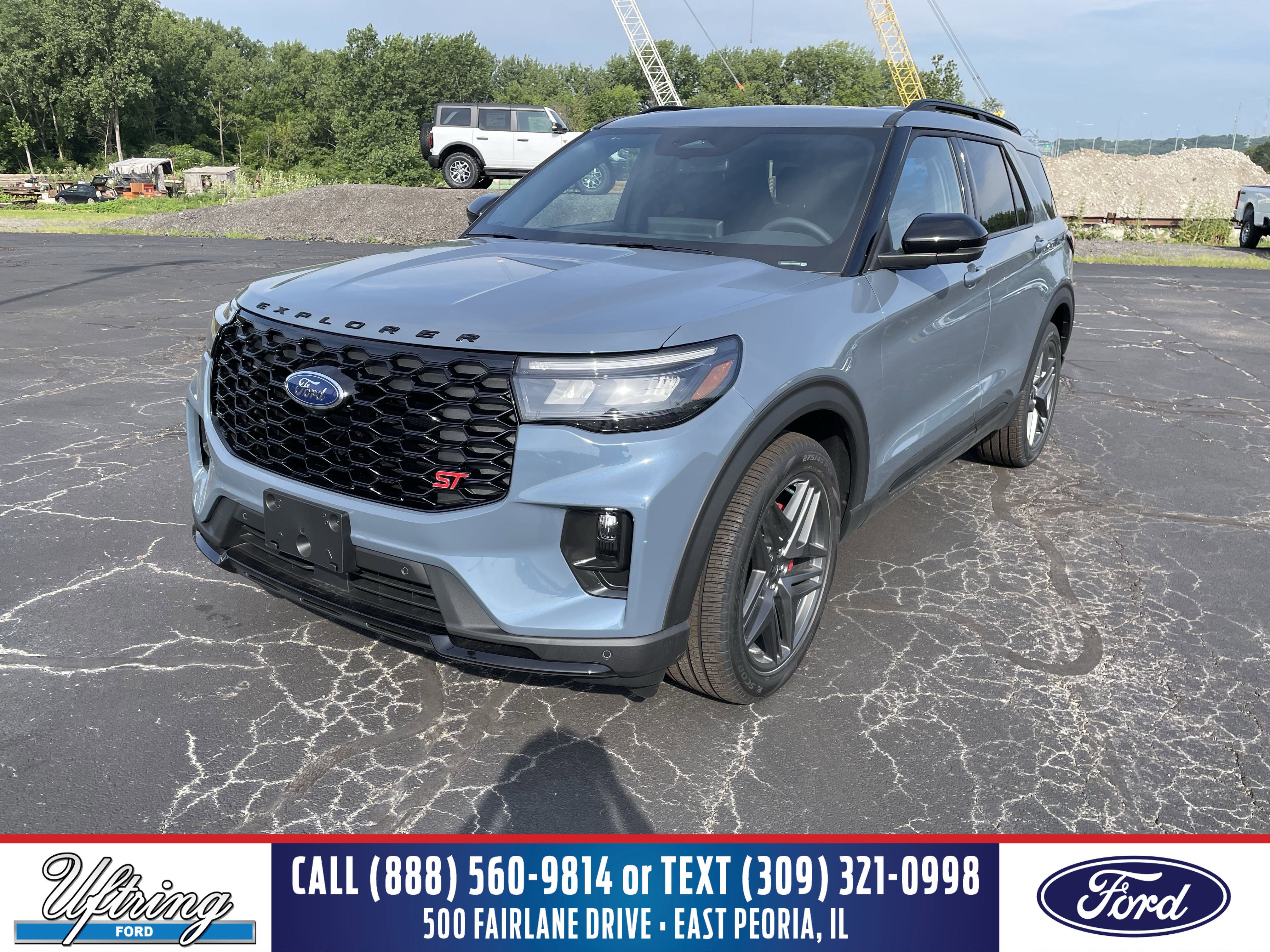 2025 Ford Explorer ST's photo