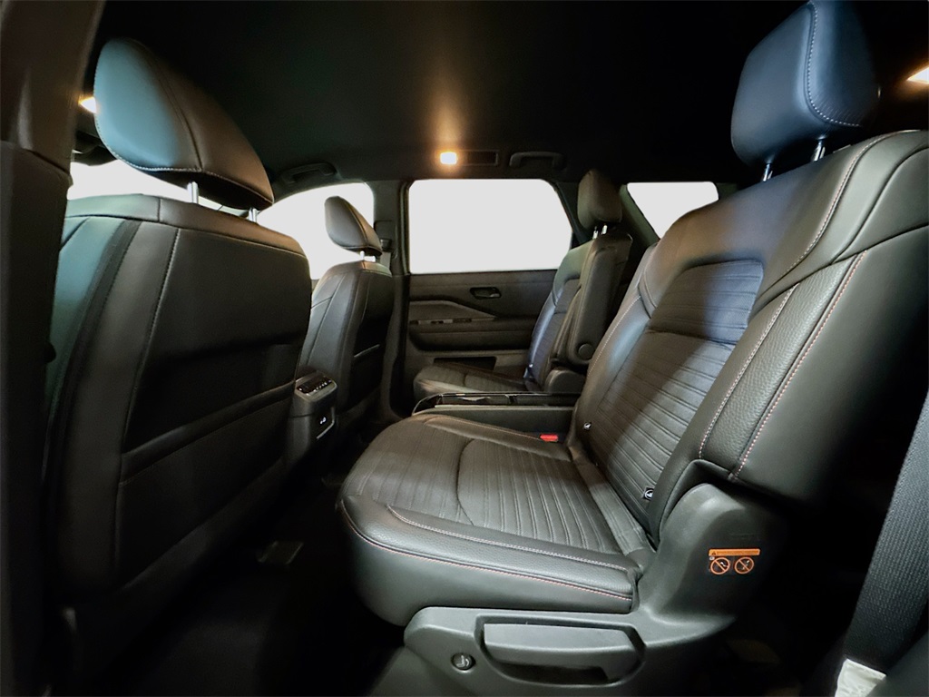 2023 Nissan Pathfinder Rock Creek photo 12