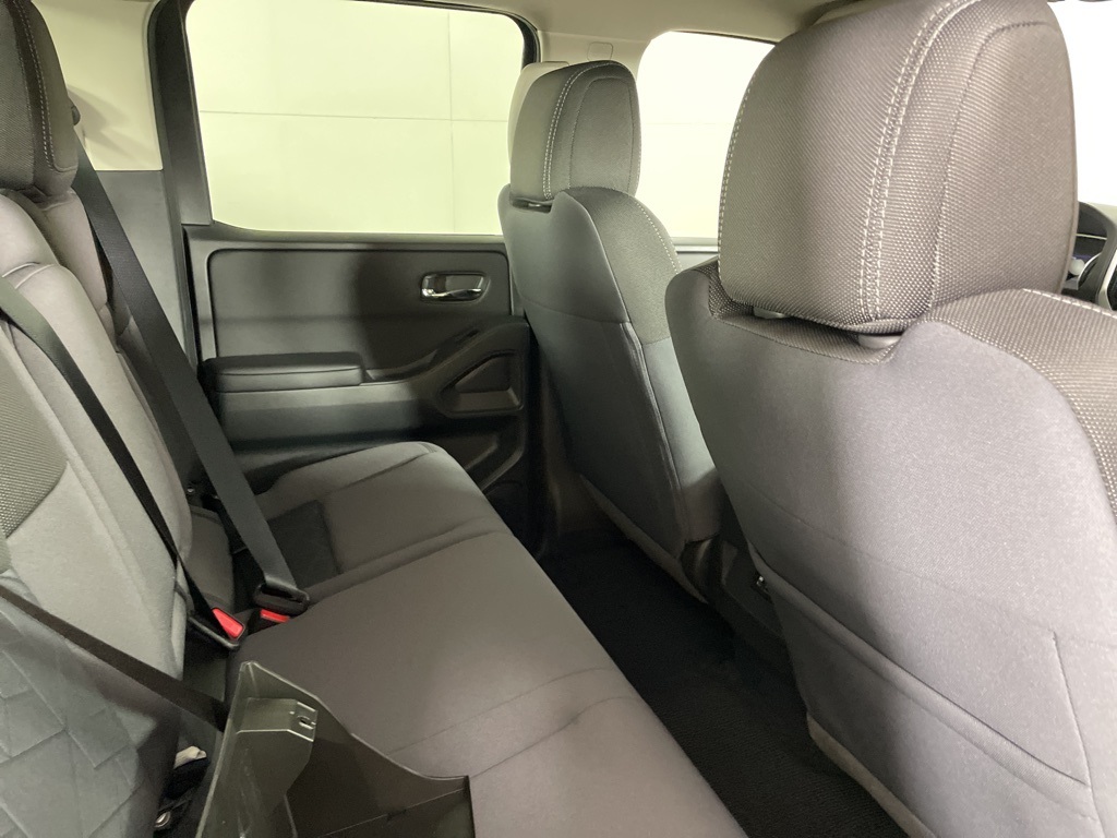 2025 Nissan Frontier Crew Cab SV photo 17