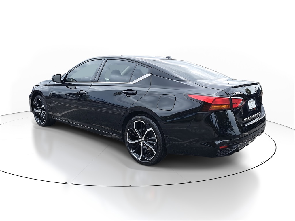 2025 Nissan Altima 2.5 SR photo 5