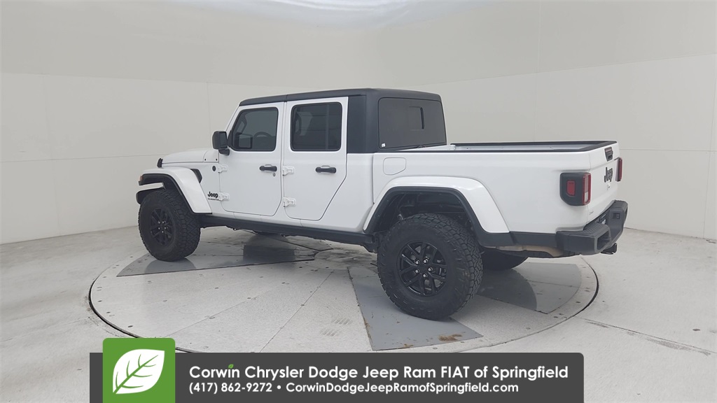 2022 Jeep Gladiator Sport photo 10