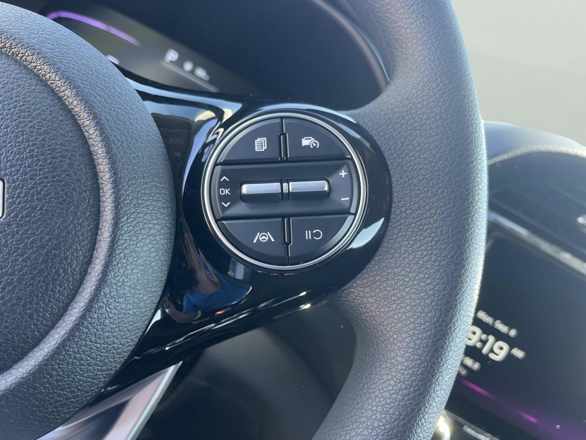 2025 Kia Soul S photo 25
