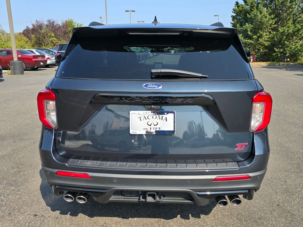 2023 Ford Explorer ST photo 5