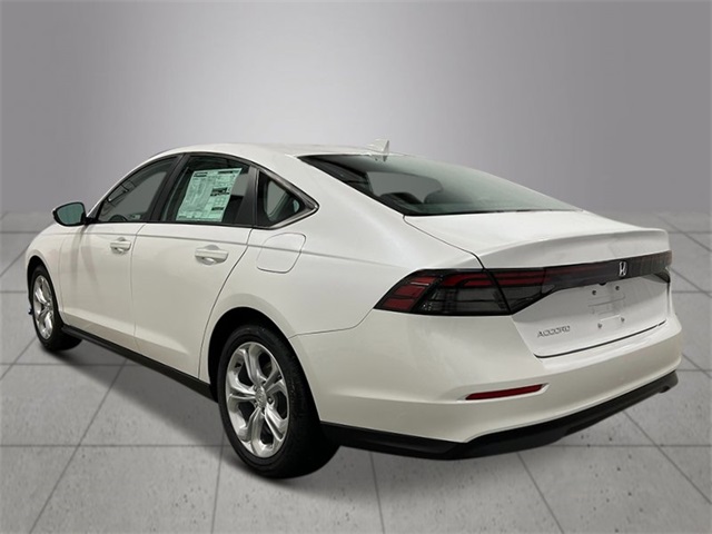 2025 Honda Accord LX photo 2