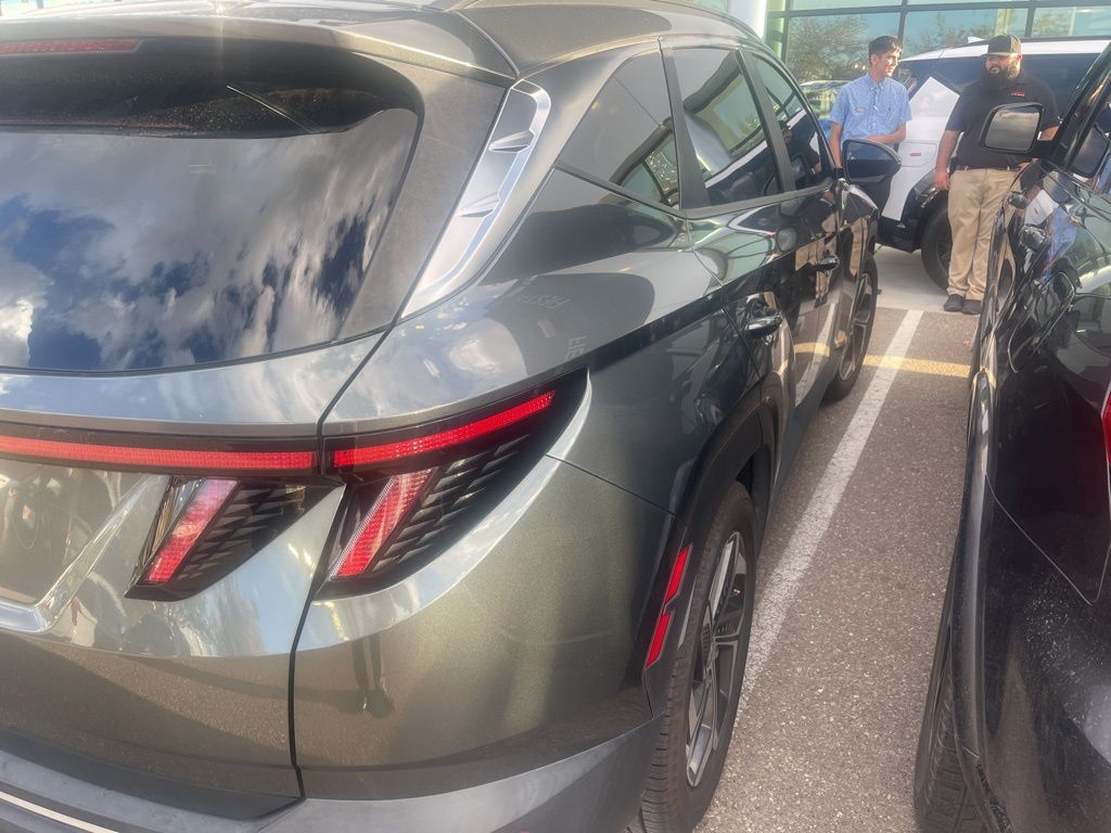 2022 Hyundai Tucson SEL Convenience photo 4