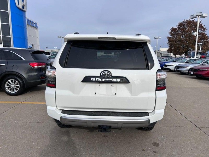 2019 Toyota 4Runner TRD Premium photo 2