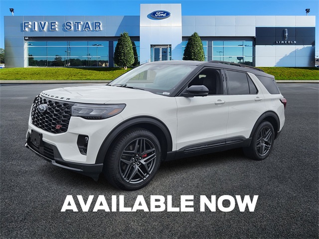 2025 Ford Explorer ST photo 3