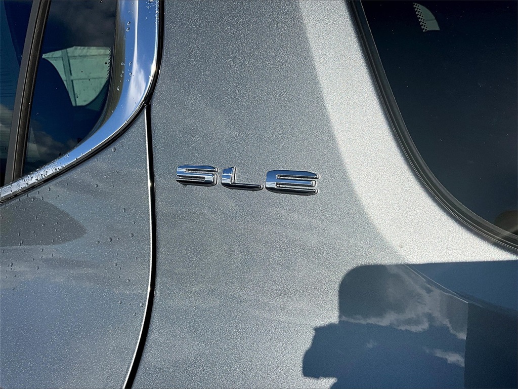 2023 Gmc Acadia SLE photo 28