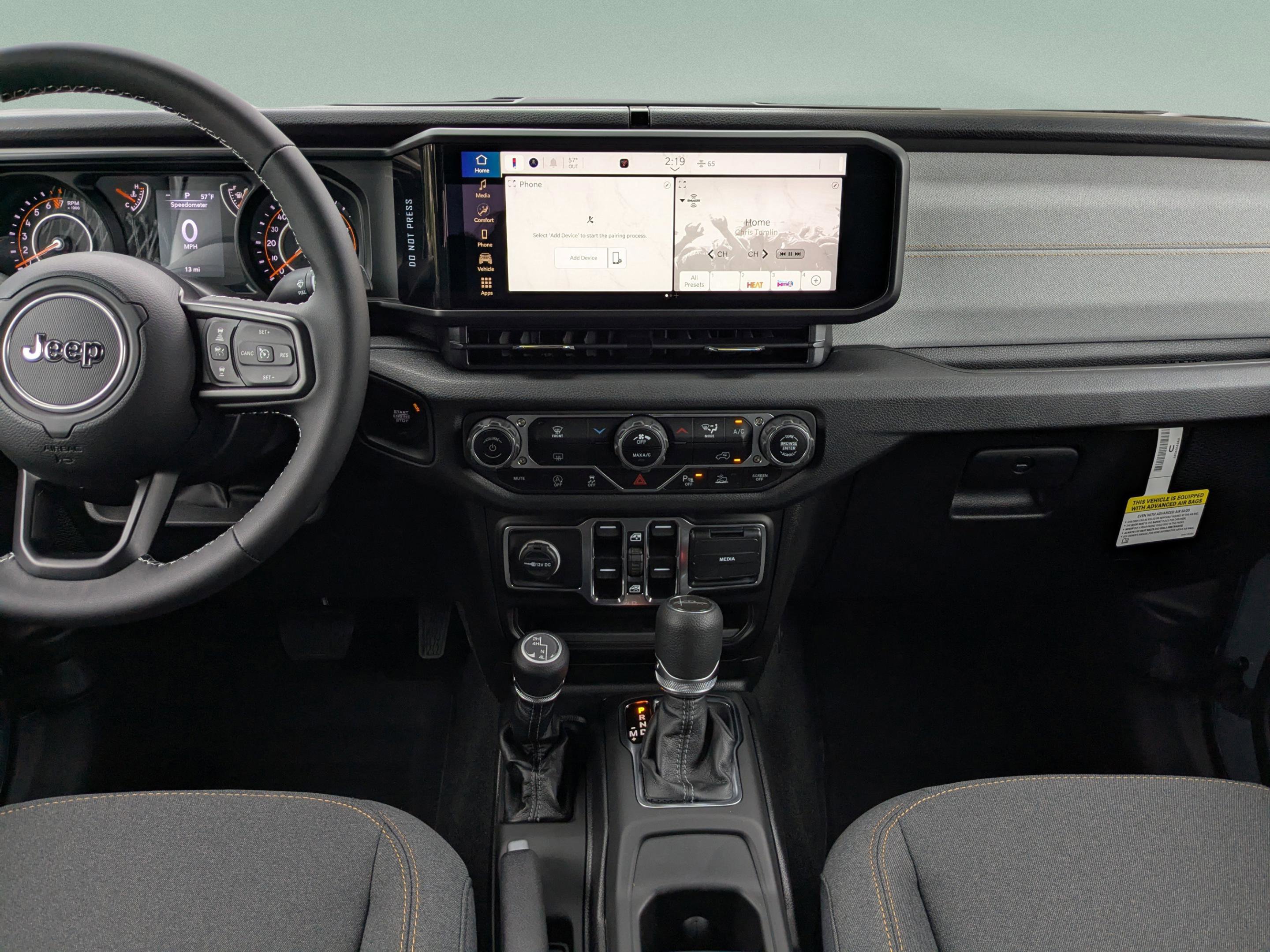 2025 Jeep Gladiator Sport S photo 14