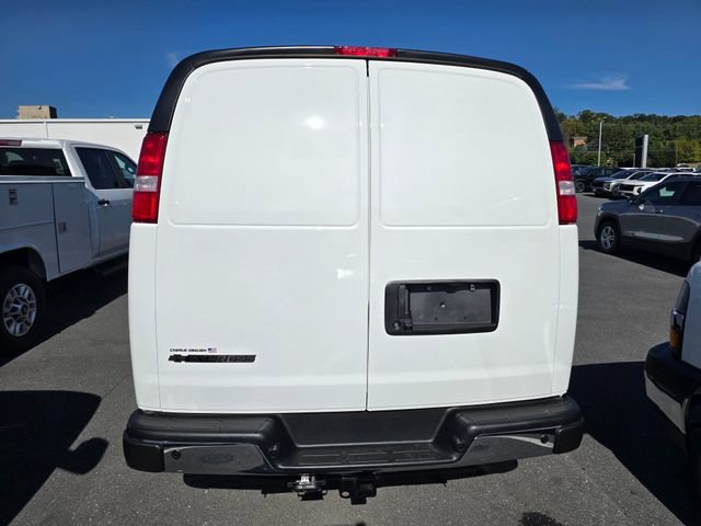 2025 Chevrolet Express 2500 Work Van photo 3