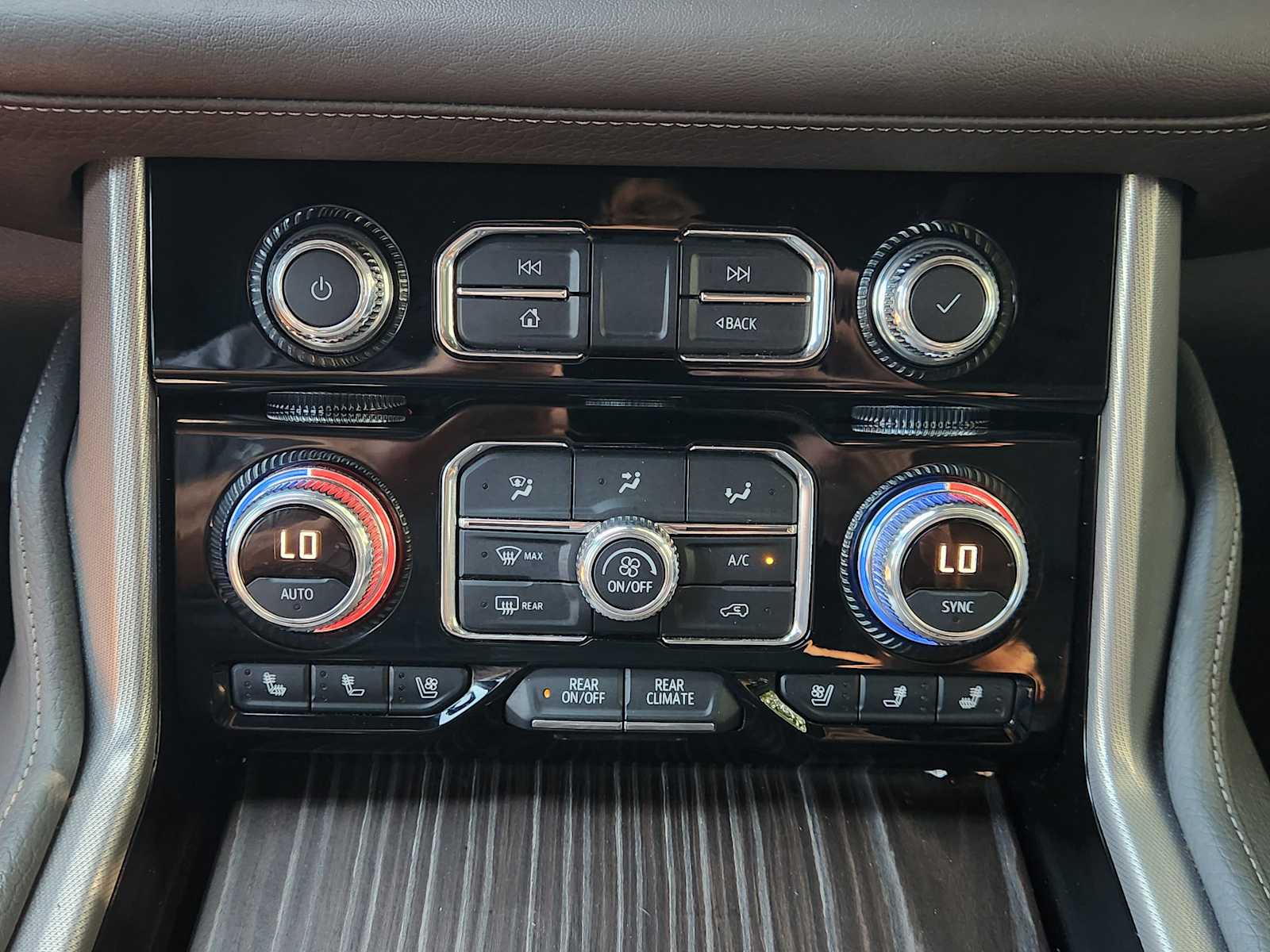 2021 Gmc Yukon Denali photo 15