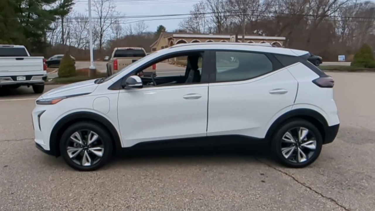 2022 Chevrolet Bolt EUV photo 5