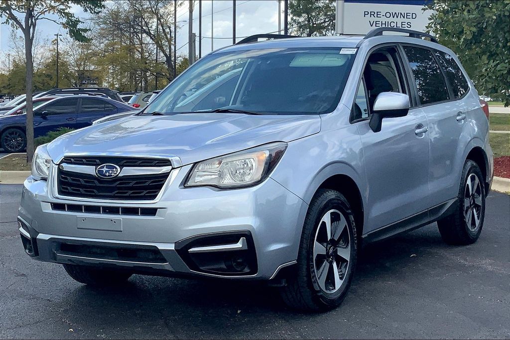 2017 Subaru Forester 2.5i Premium photo 10