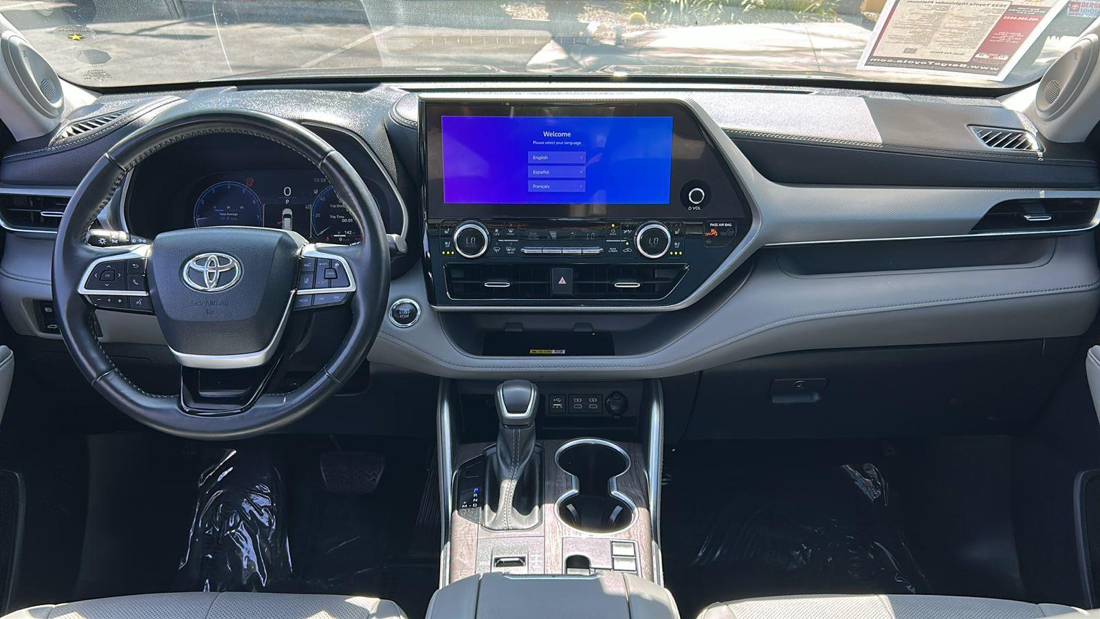 2023 Toyota Highlander Platinum photo 4