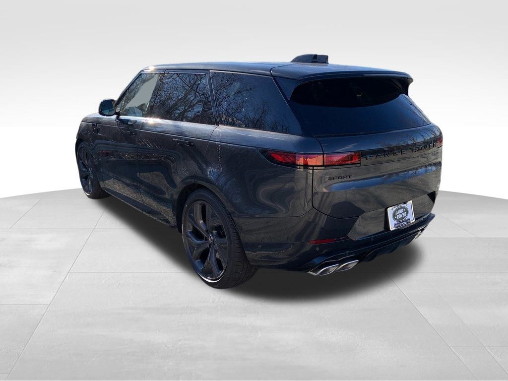 2025 Land Rover Range Rover Sport SE photo 6