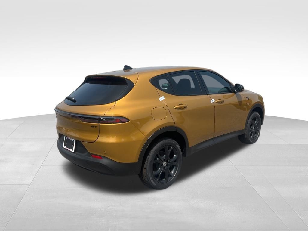 2024 Dodge Hornet GT photo 3