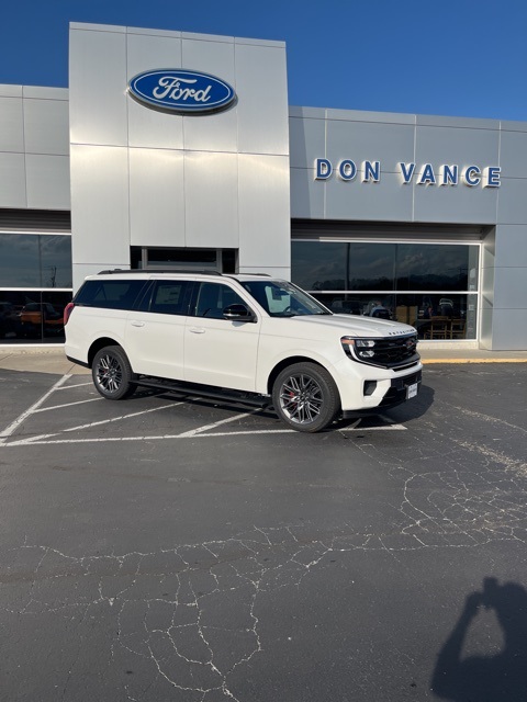 2025 Ford Expedition Platinum's photo