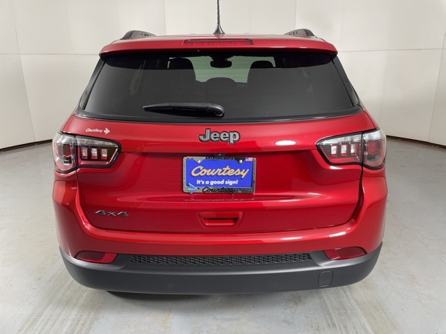 2026 Jeep Compass Latitude Altitude photo 4