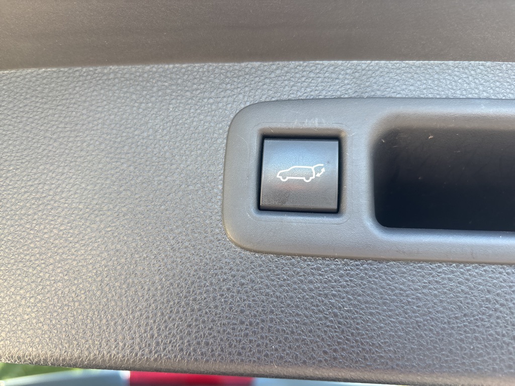 2021 Toyota Highlander Hybrid XLE photo 16
