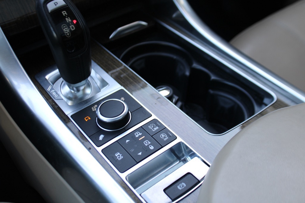 2017 Land Rover Range Rover Sport HSE photo 20