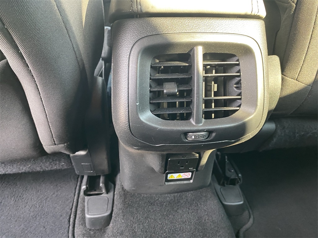2014 Jeep Cherokee Latitude photo 17