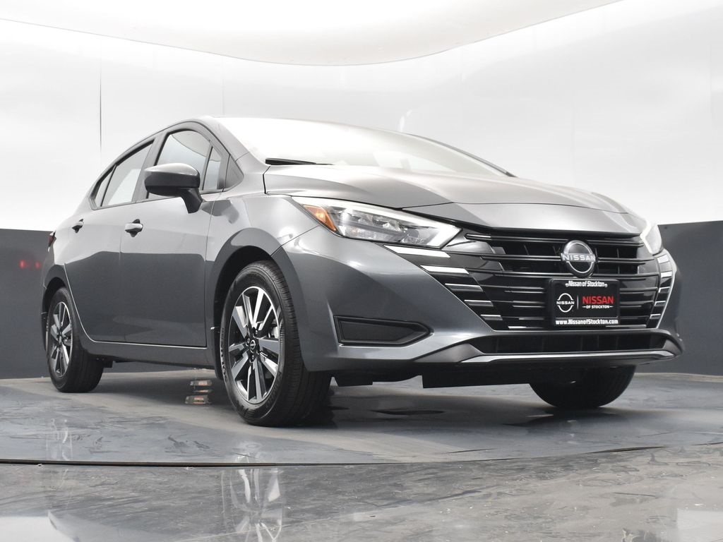 2025 Nissan Versa 1.6 SV photo 34