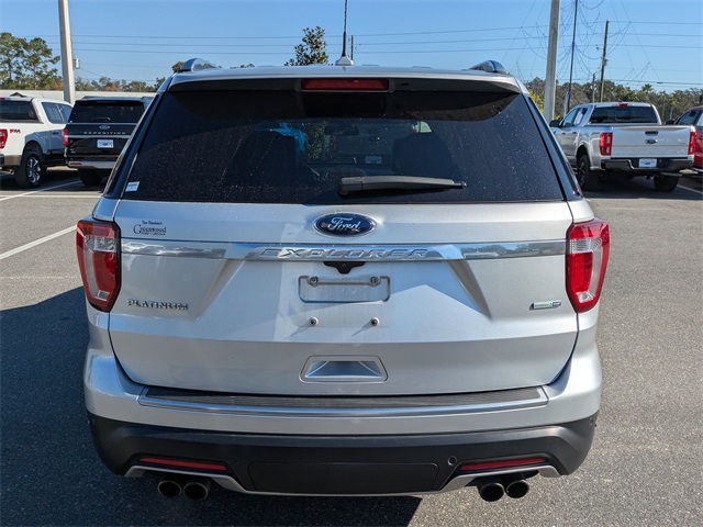 2018 Ford Explorer Platinum photo 3