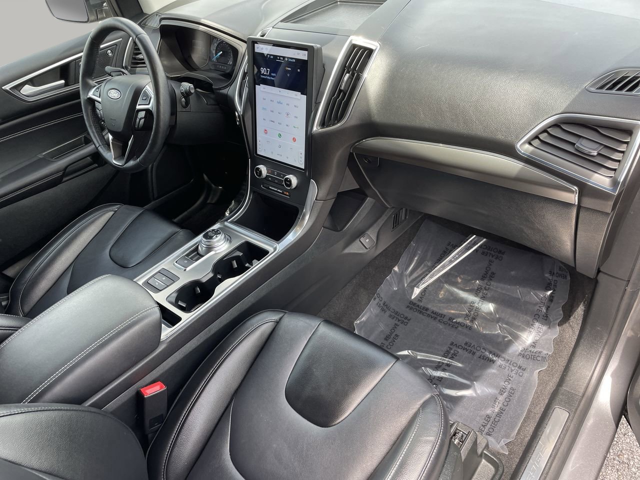 2022 Ford Edge Titanium photo 10