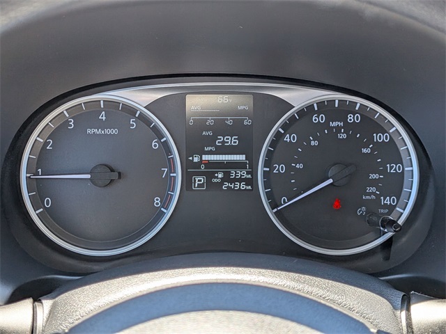2025 Nissan Kicks Play S photo 2