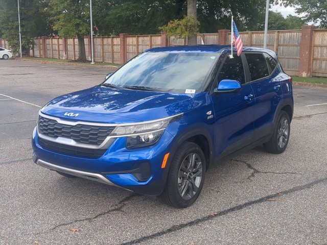 2023 Kia Seltos LX photo 4
