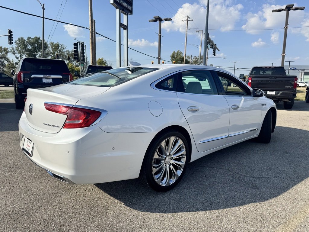2017 Buick LaCrosse Premium photo 3