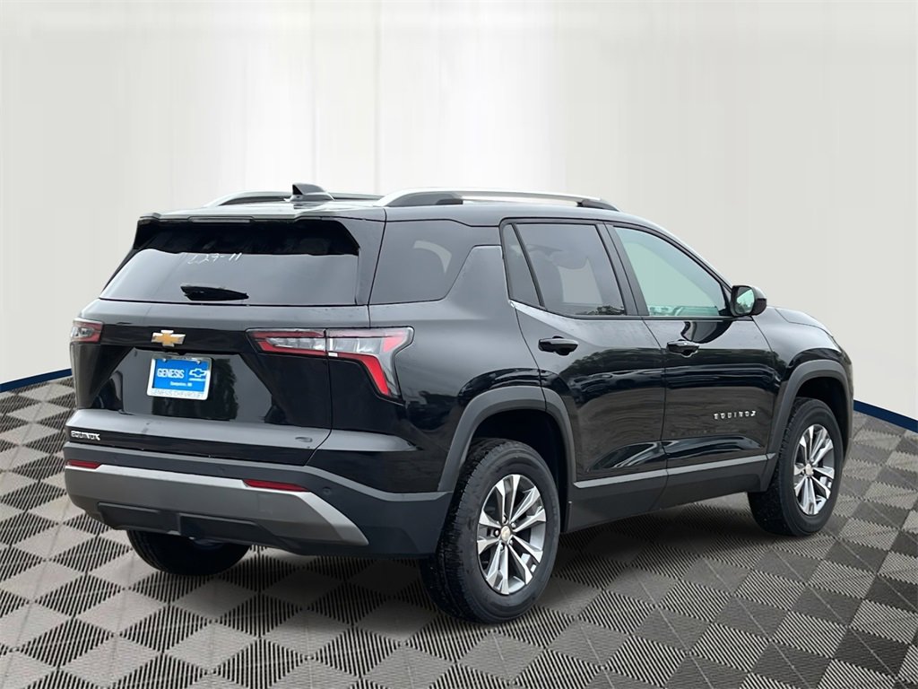 2025 Chevrolet Traverse photo 4