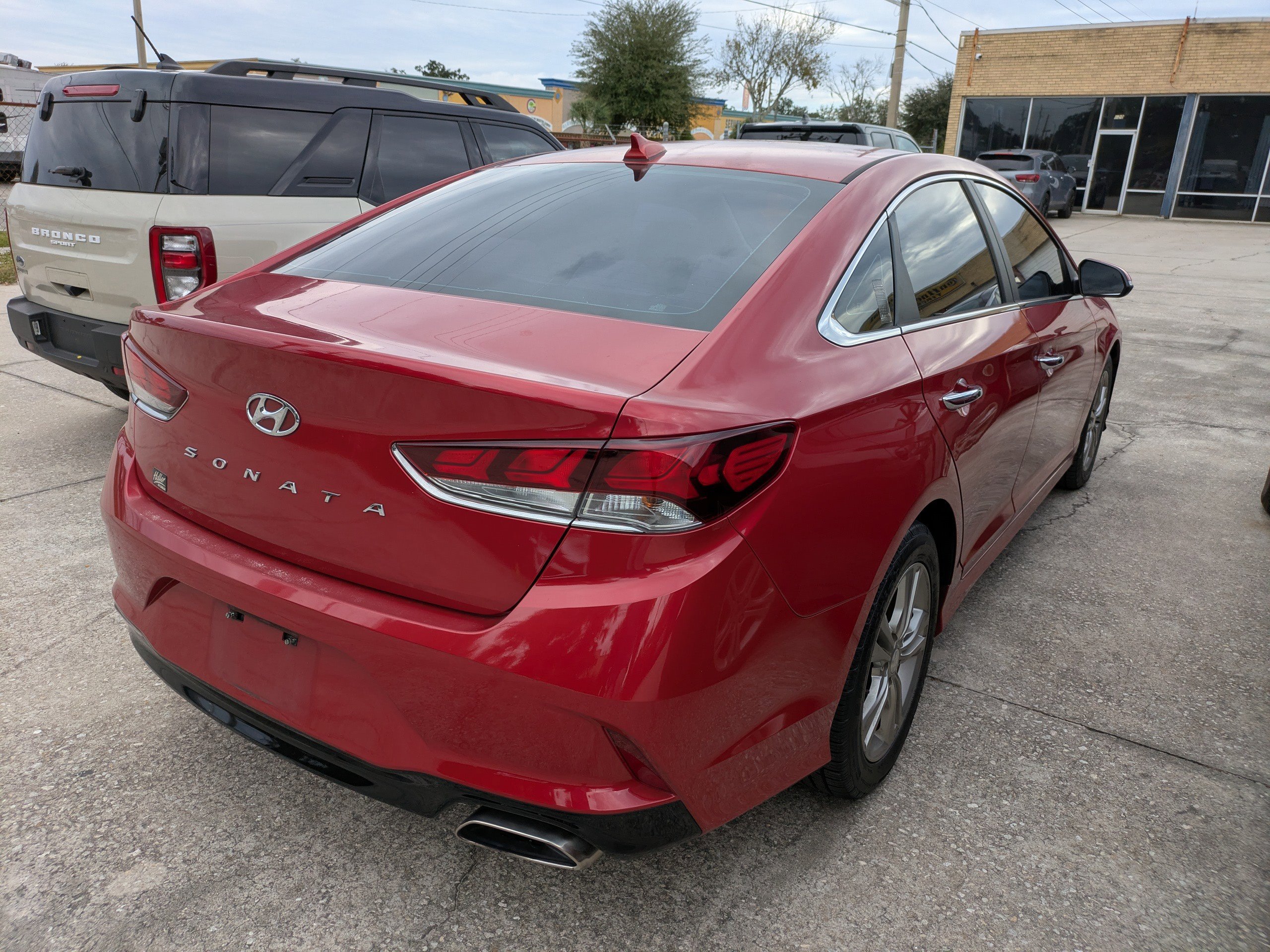 2019 Hyundai Sonata SEL photo 2