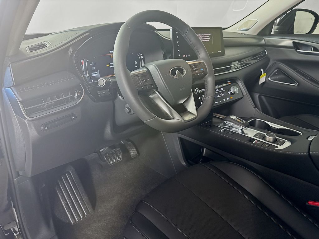 2026 Infiniti QX60 Luxe photo 7
