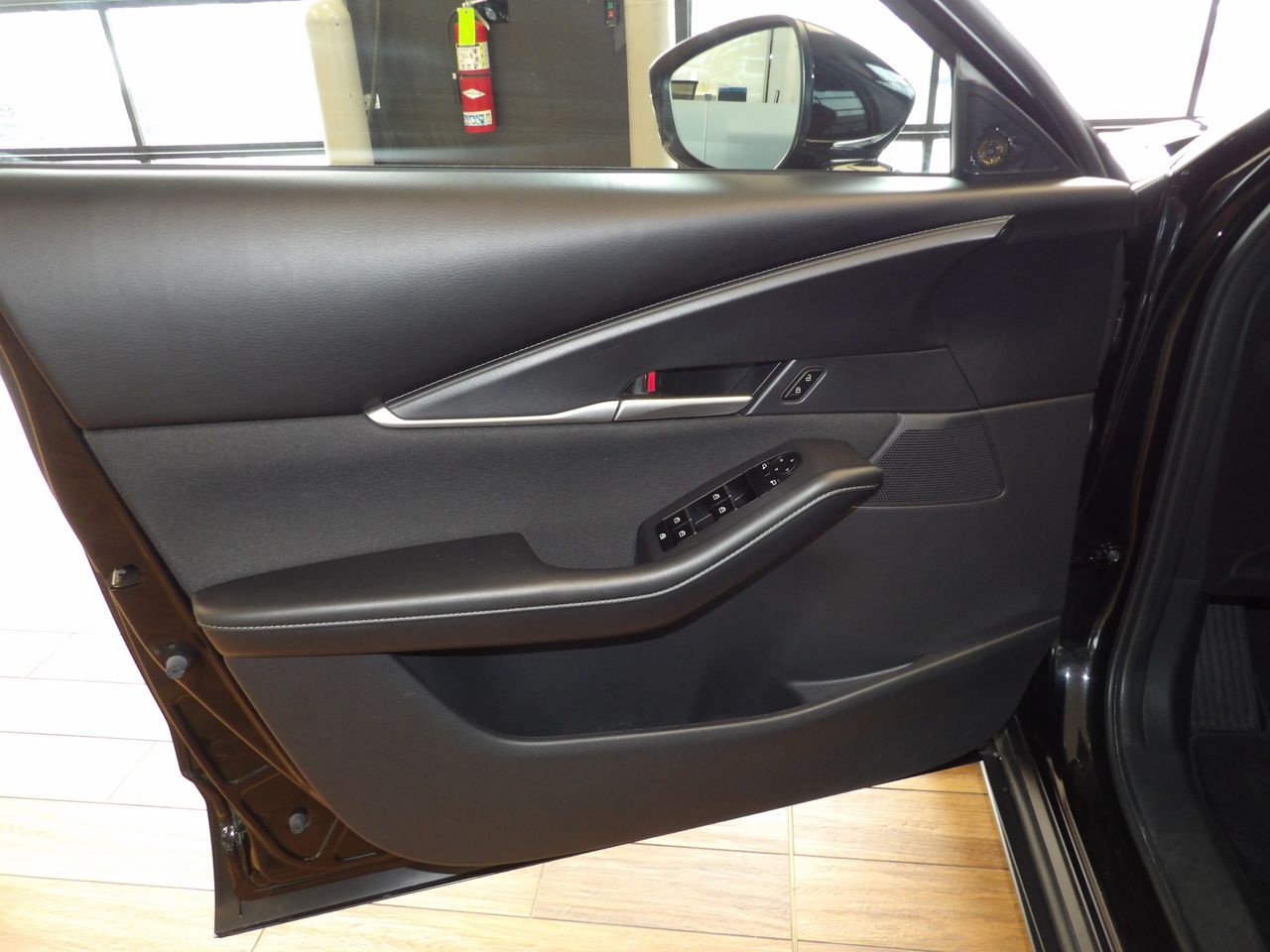 2023 Mazda CX-30 2.5 S photo 23