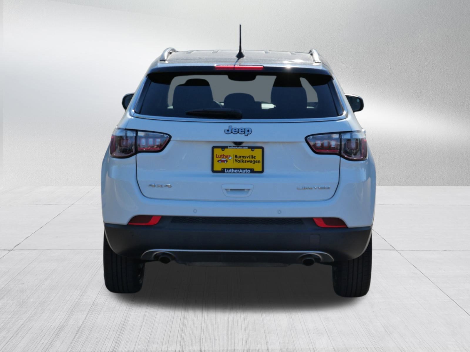 2023 Jeep Compass Limited photo 4