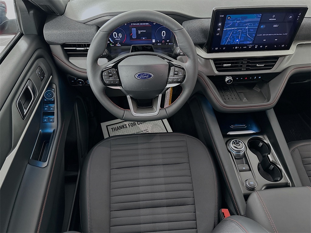 2025 Ford Explorer ST-Line photo 23