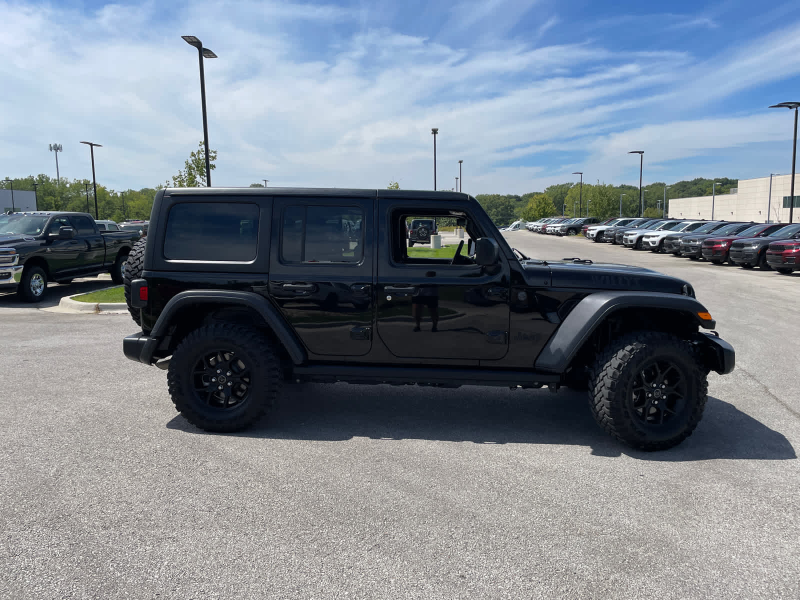 2024 Jeep Wrangler Willys photo 10