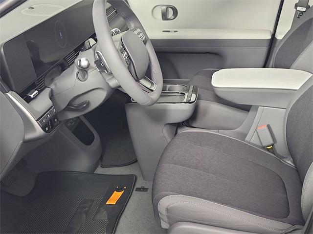 2025 Hyundai Ioniq 5 SE photo 10