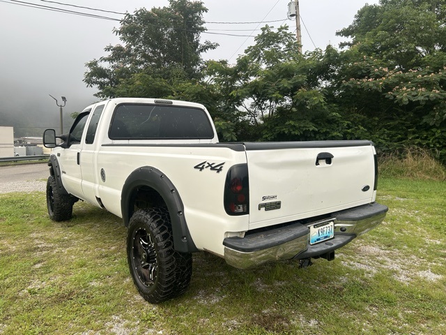 2004 Ford F-250 photo 3