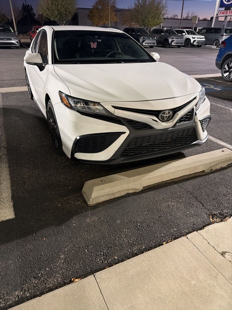 2023 Toyota Camry SE