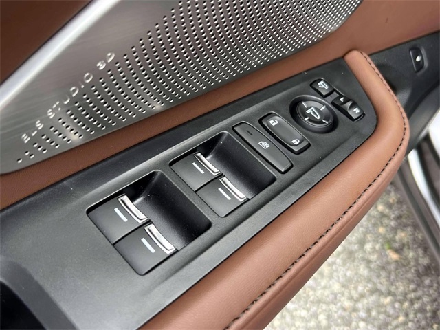 2025 Acura RDX Advance photo 15