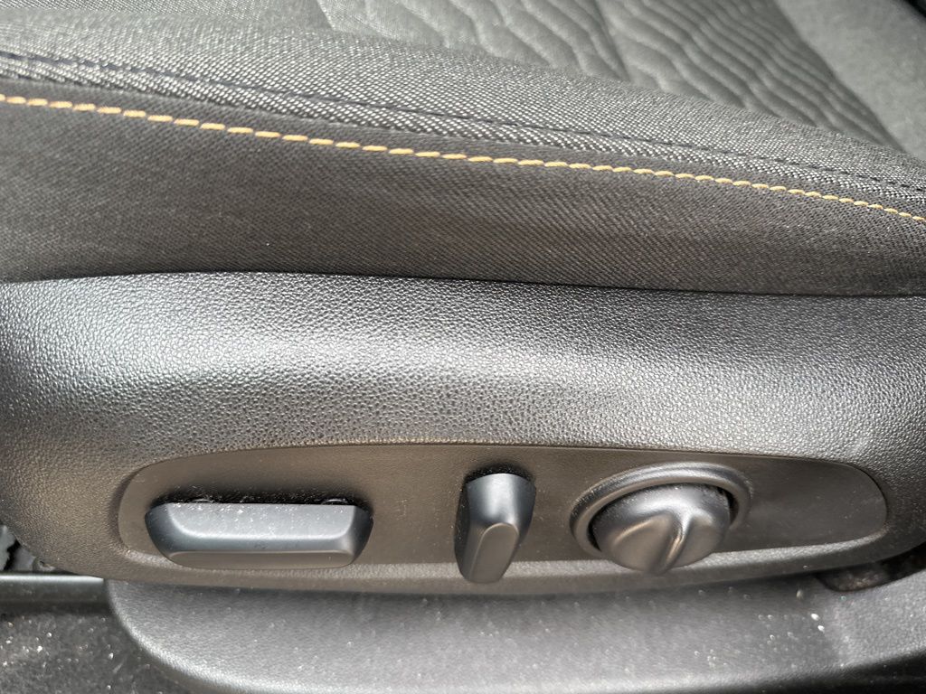 2018 Chevrolet Equinox LT photo 4