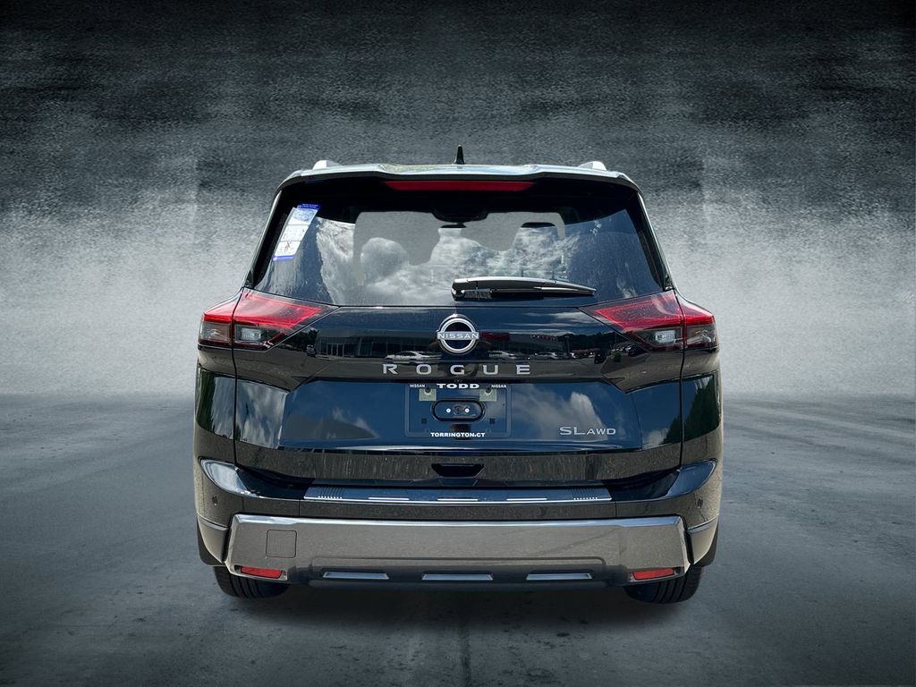 2025 Nissan Rogue SL photo 3